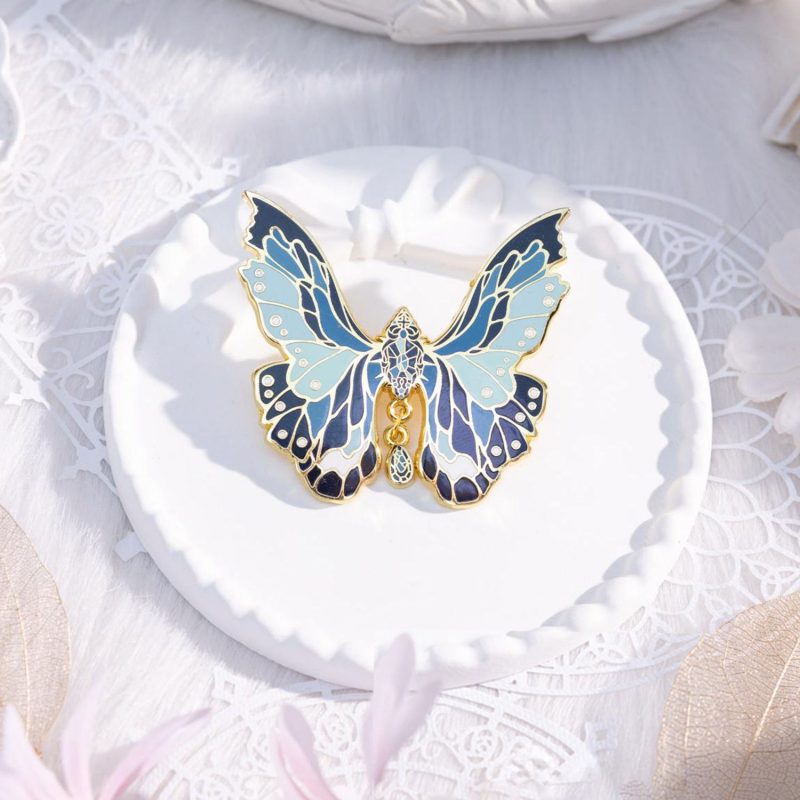 Butterfly pin